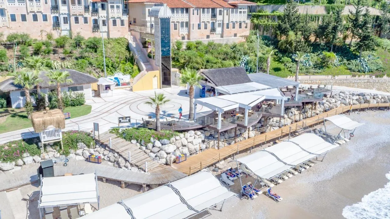 Liberty Lykia Hotel Oludeniz 5*,